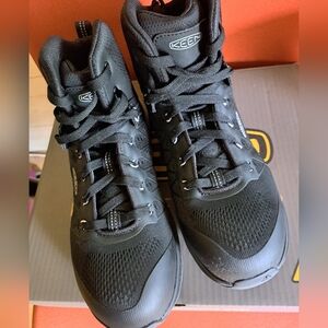 Keen Black Vista Energy Mid Work Shoe (Carbon-Fiber Toe) Men's Size 9.5 NIB